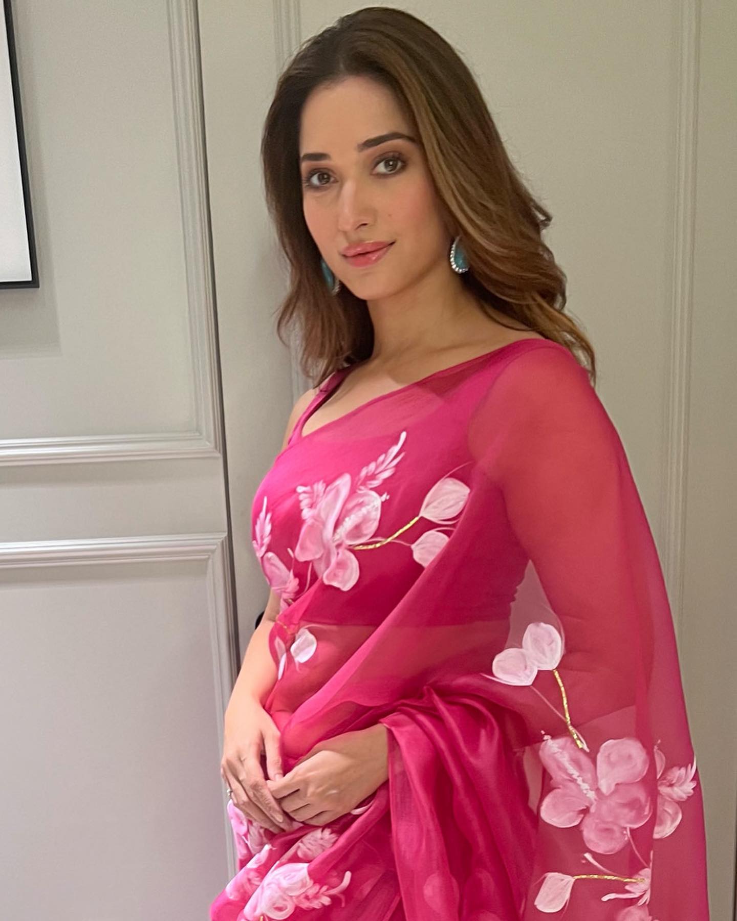 HOT PINK COLOR HANDPRINT BRUSH FLOWER DESIGNER SAREE