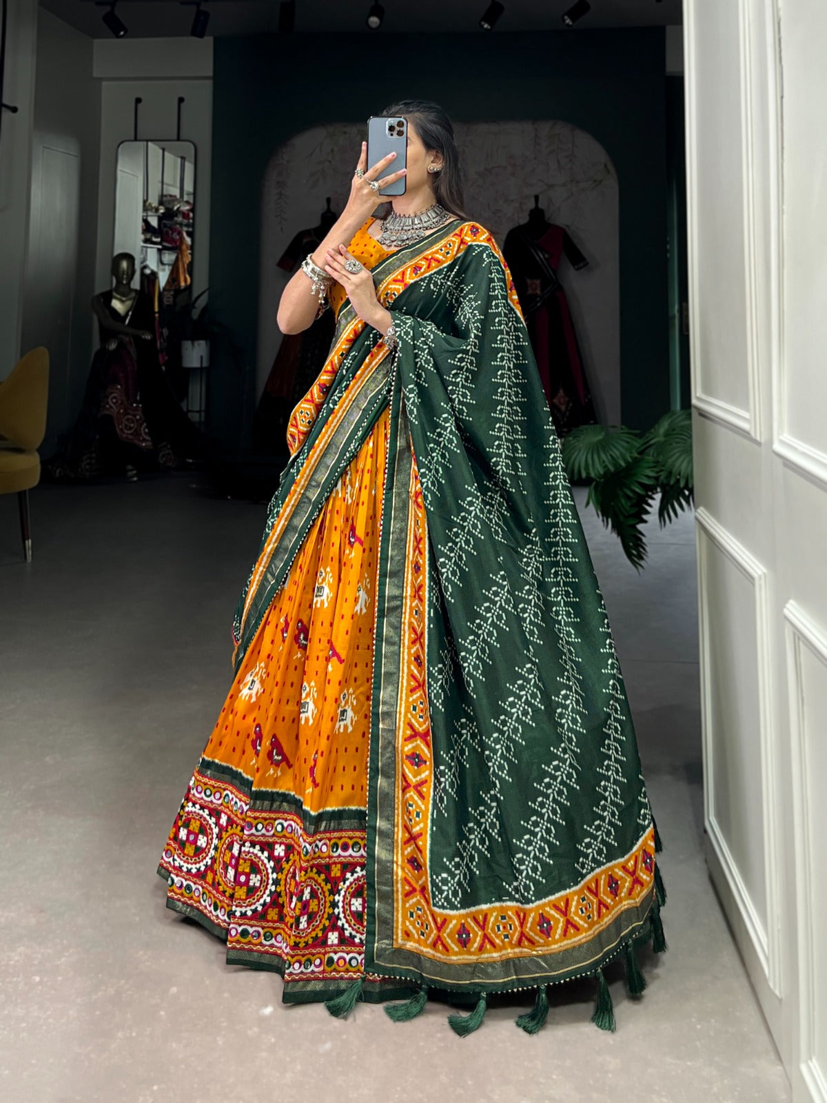 GAMTHI ROYALE LEHENGA