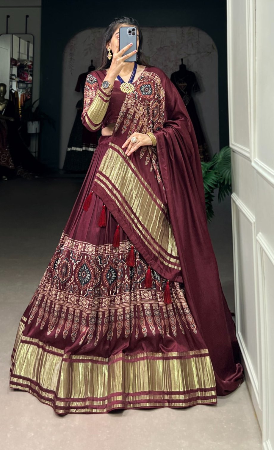 LEHERIYA WITH FOIL PRINT LEHENGA