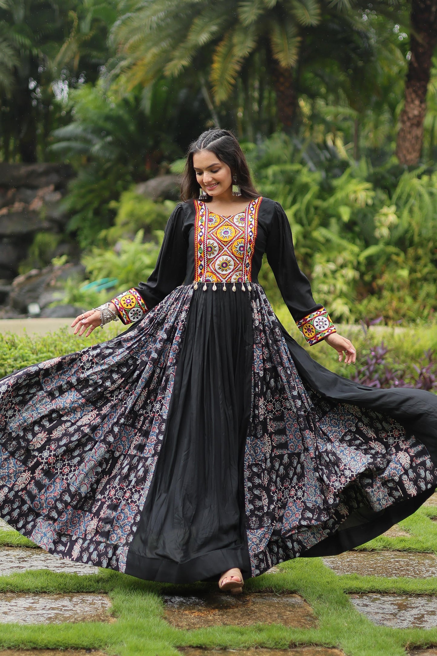 KATCHI BLACK  GOWN  ANARKALI