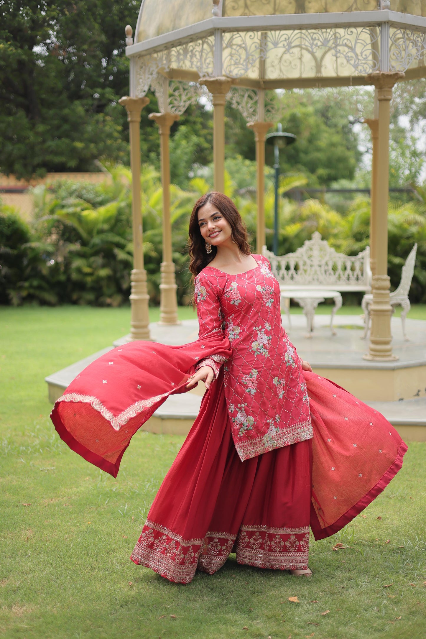 Thread Embroidery With Chinnon Print Kurta Plazzo Set With Dupatta