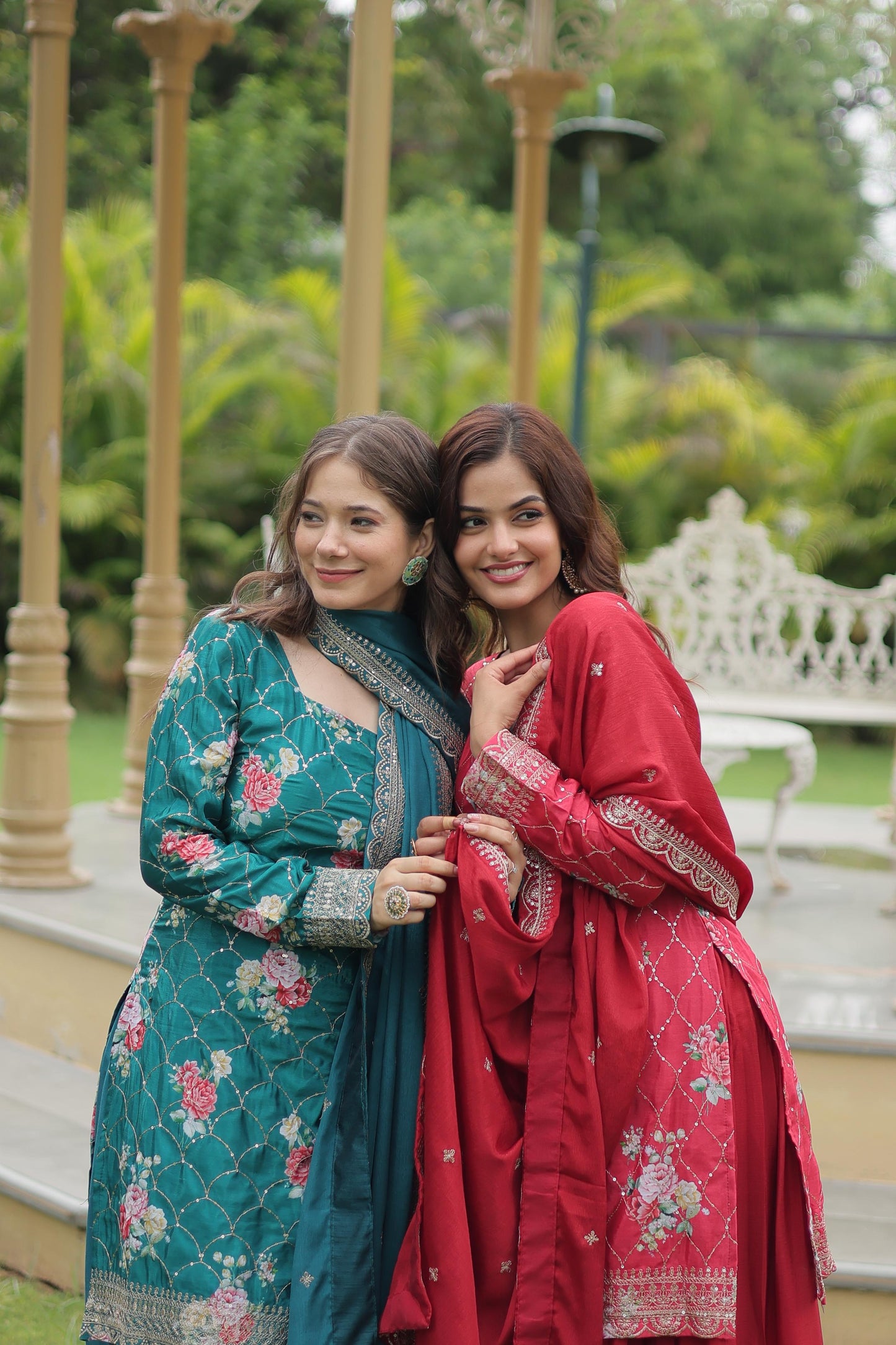 Thread Embroidery With Chinnon Print Kurta Plazzo Set With Dupatta