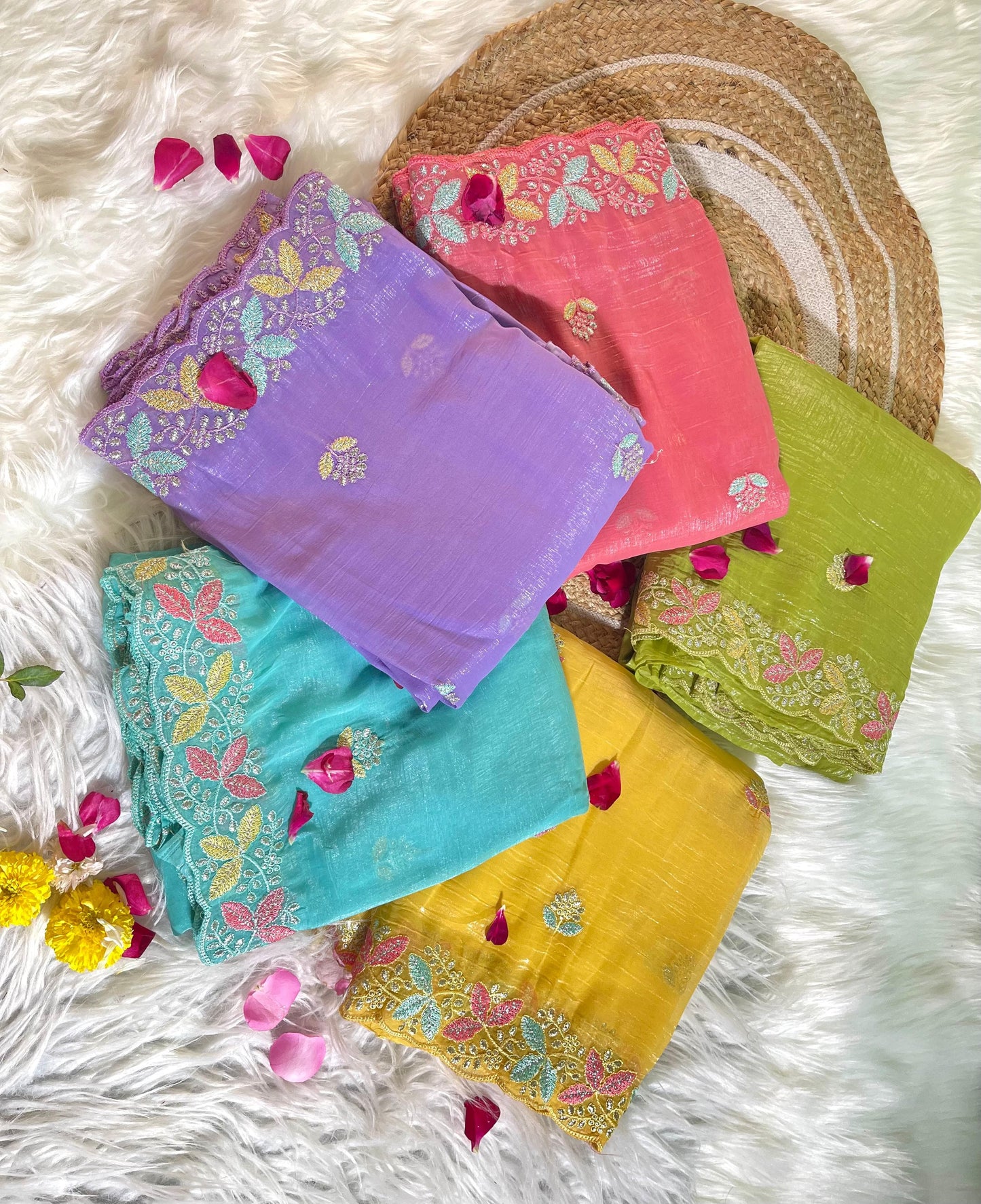 Beautiful Soft Crunchy Silk with Shining  Saree