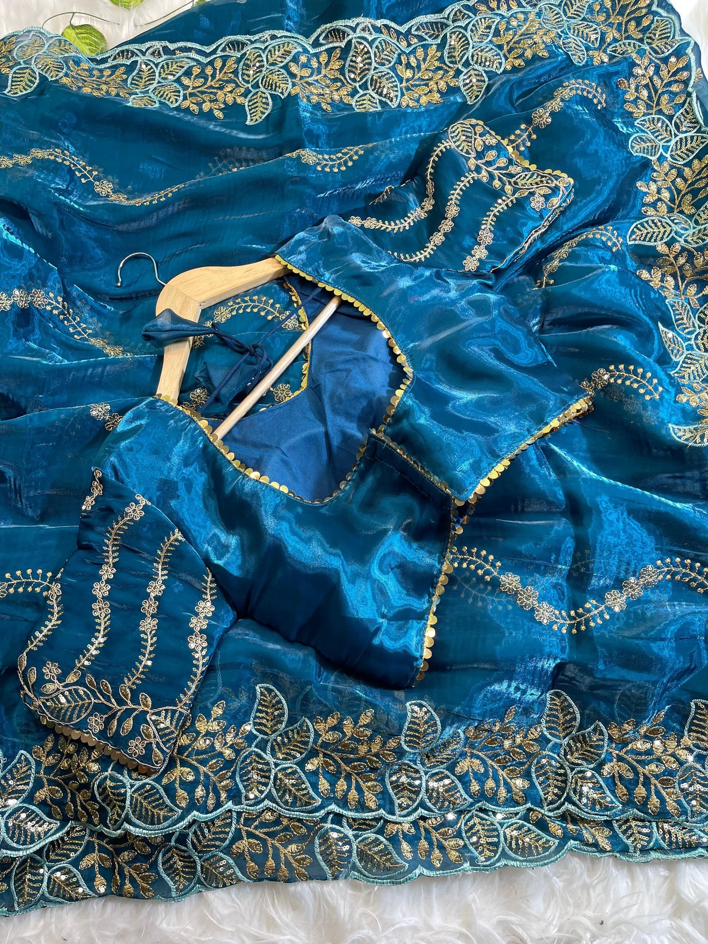 Pure Zimmy Choo Silk With  Embroidery Work Saree