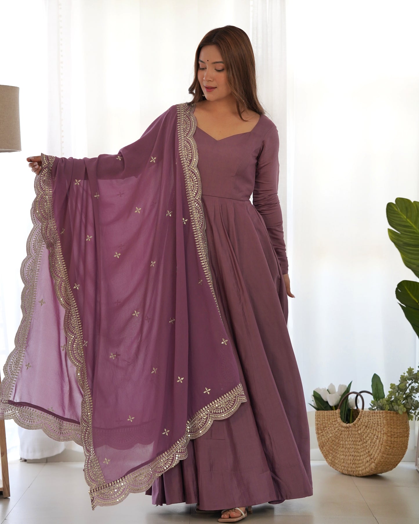 Mauve Pink Heavy pure Chanderi Romansilk 3pc Anarkali Gown Set