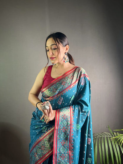 DARK GREEN COLOR PATOLA SILK WITH ELEGANT DESIGN SAREE