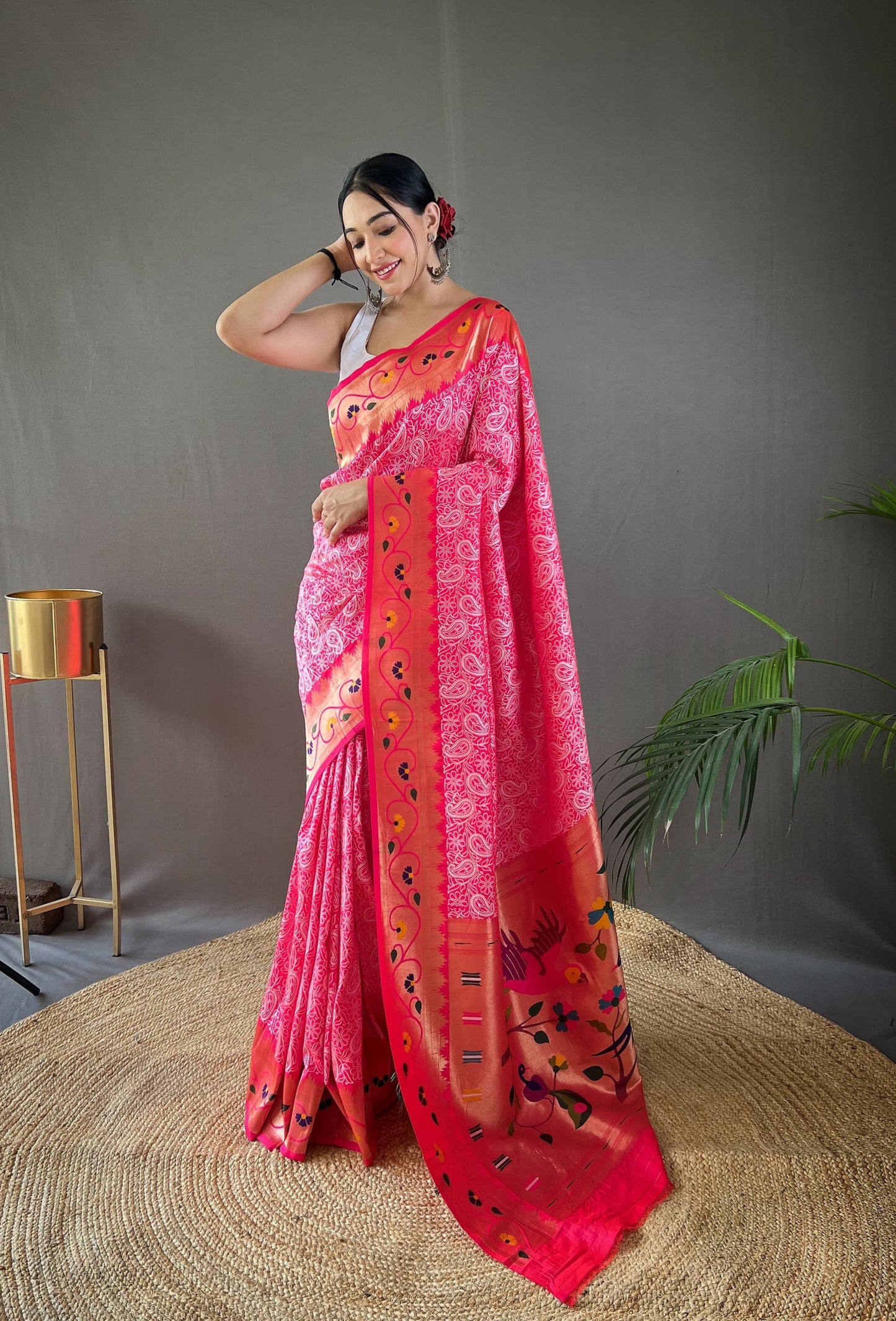 LIGHT PURPLE COLOR ELEGANT LUCKNOWI PAITHANI SILK SAREE