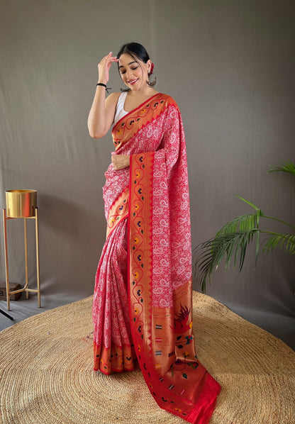 LIGHT PURPLE COLOR ELEGANT LUCKNOWI PAITHANI SILK SAREE