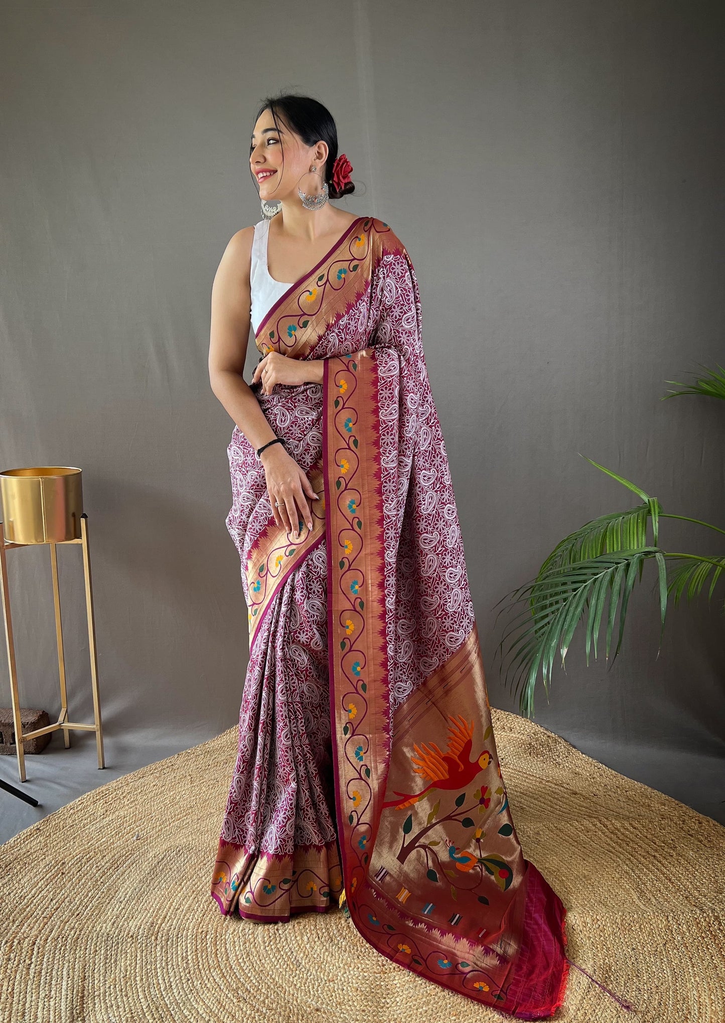 LIGHT PURPLE COLOR ELEGANT LUCKNOWI PAITHANI SILK SAREE
