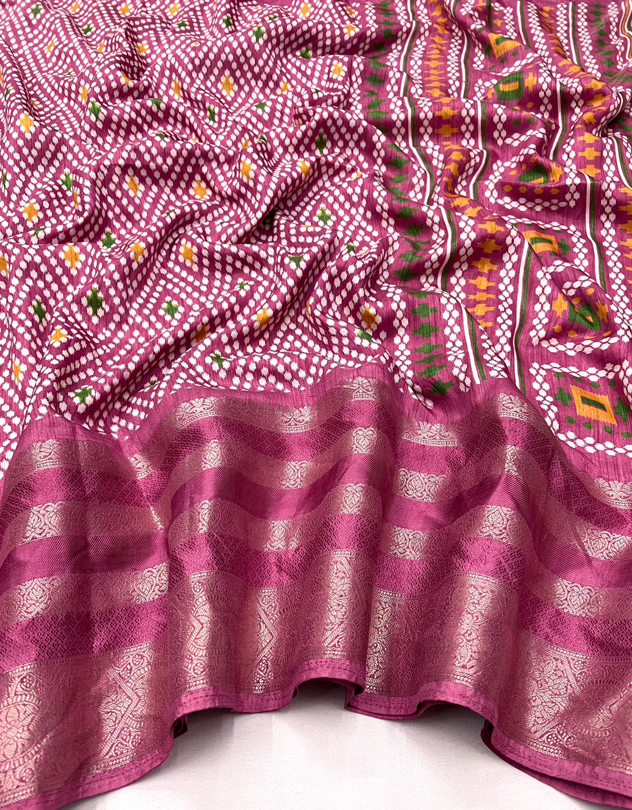 BLACK COLOR MULTIPLE JACQUARD WEAVING BORDER  SOFT DOLA SILK  SAREES