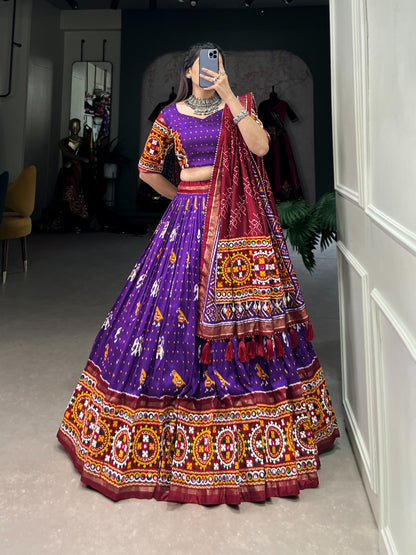 FOIL SPARKE LEHENGA