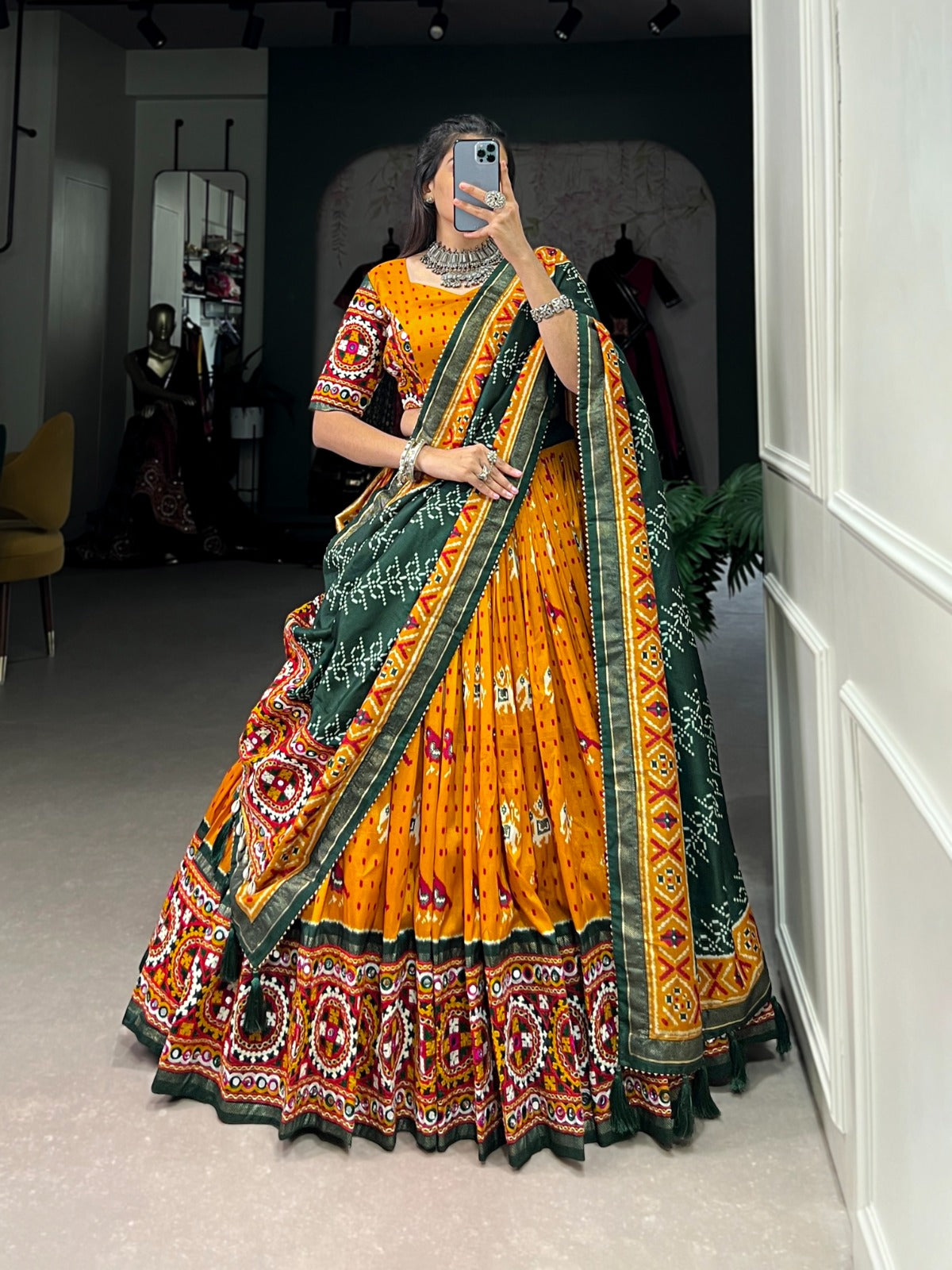 GAMTHI ROYALE LEHENGA