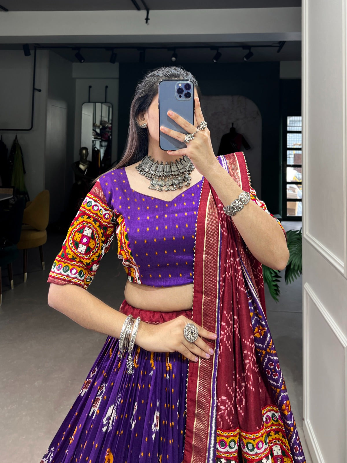 FOIL SPARKE LEHENGA