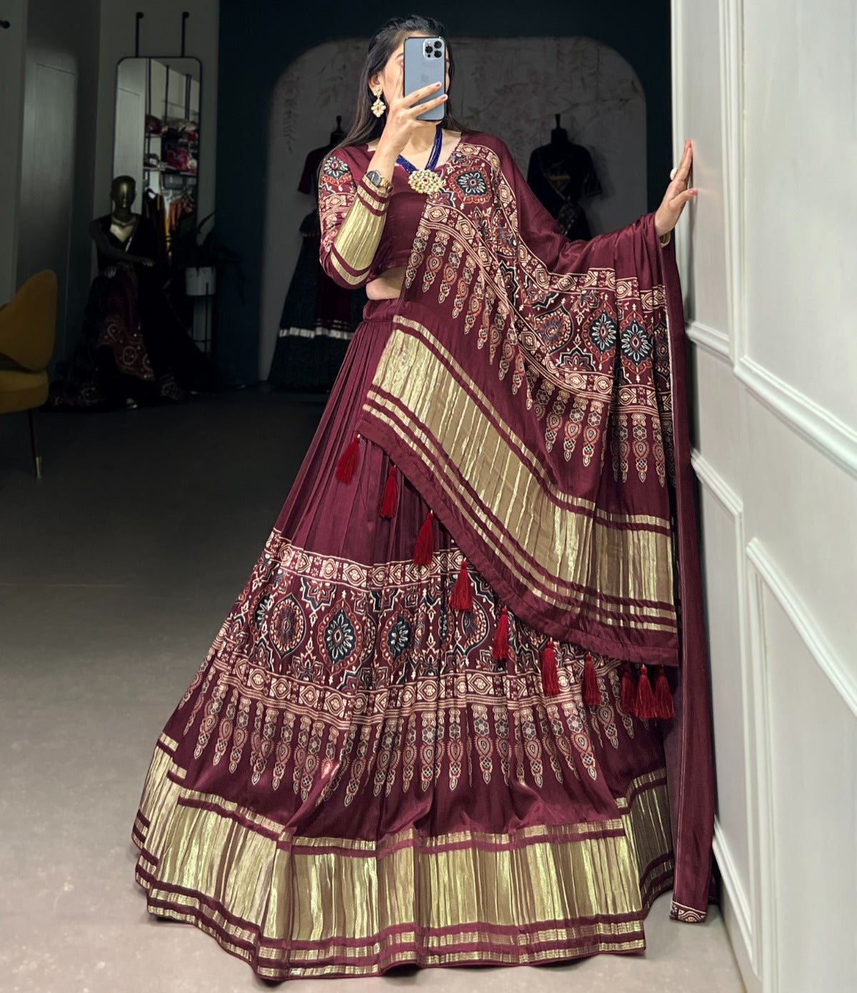 LEHERIYA WITH FOIL PRINT LEHENGA