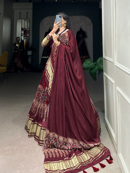 LEHERIYA WITH FOIL PRINT LEHENGA