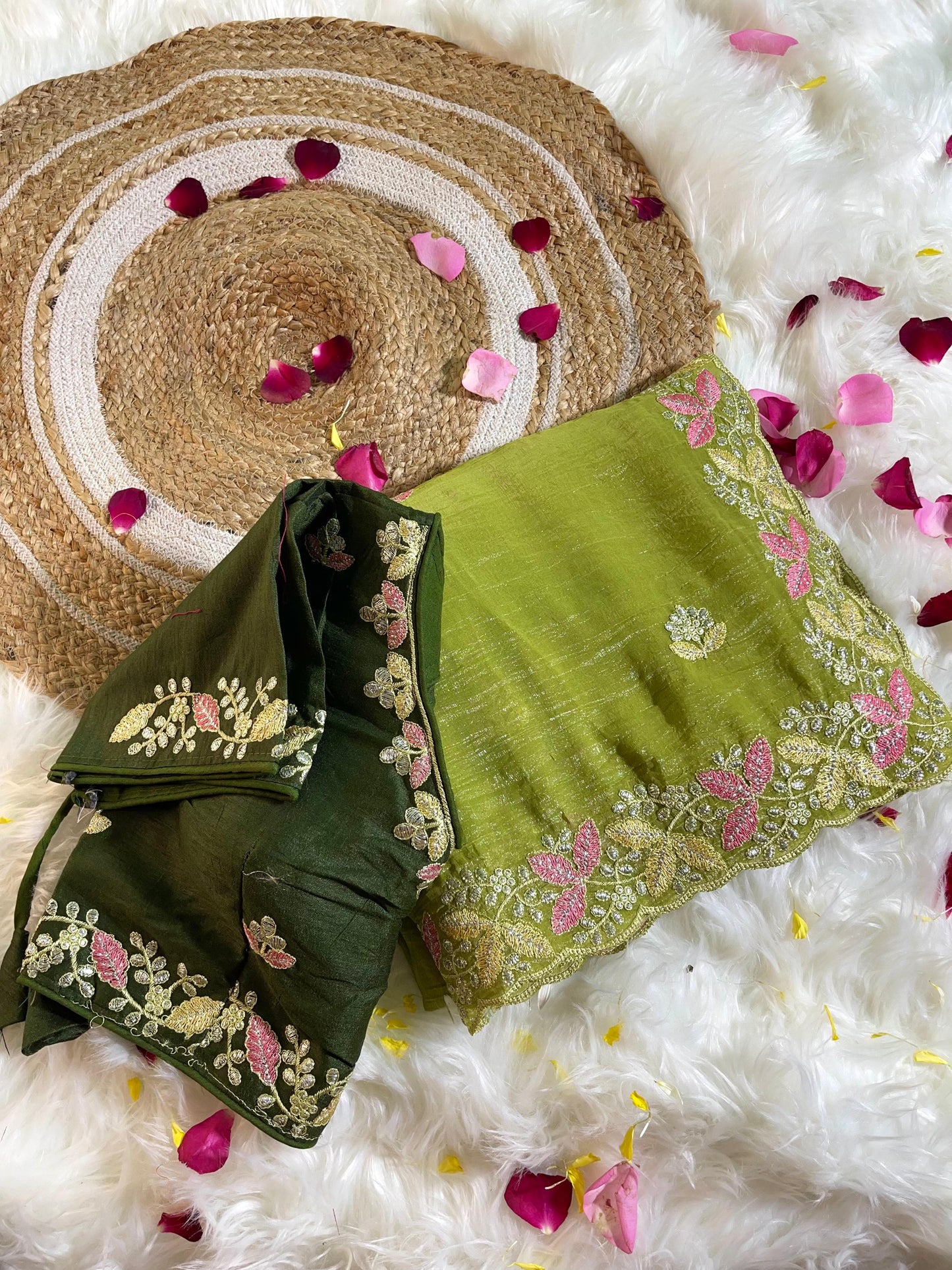 Beautiful Soft Crunchy Silk with Shining  Saree