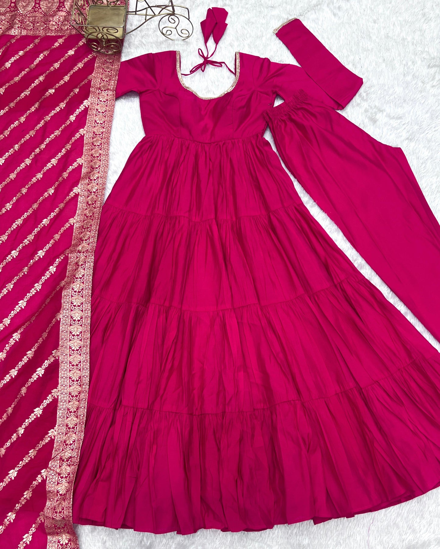 Pink Heavy Romansilk Chanderi With Yoke Lace 3pc Kurta Set