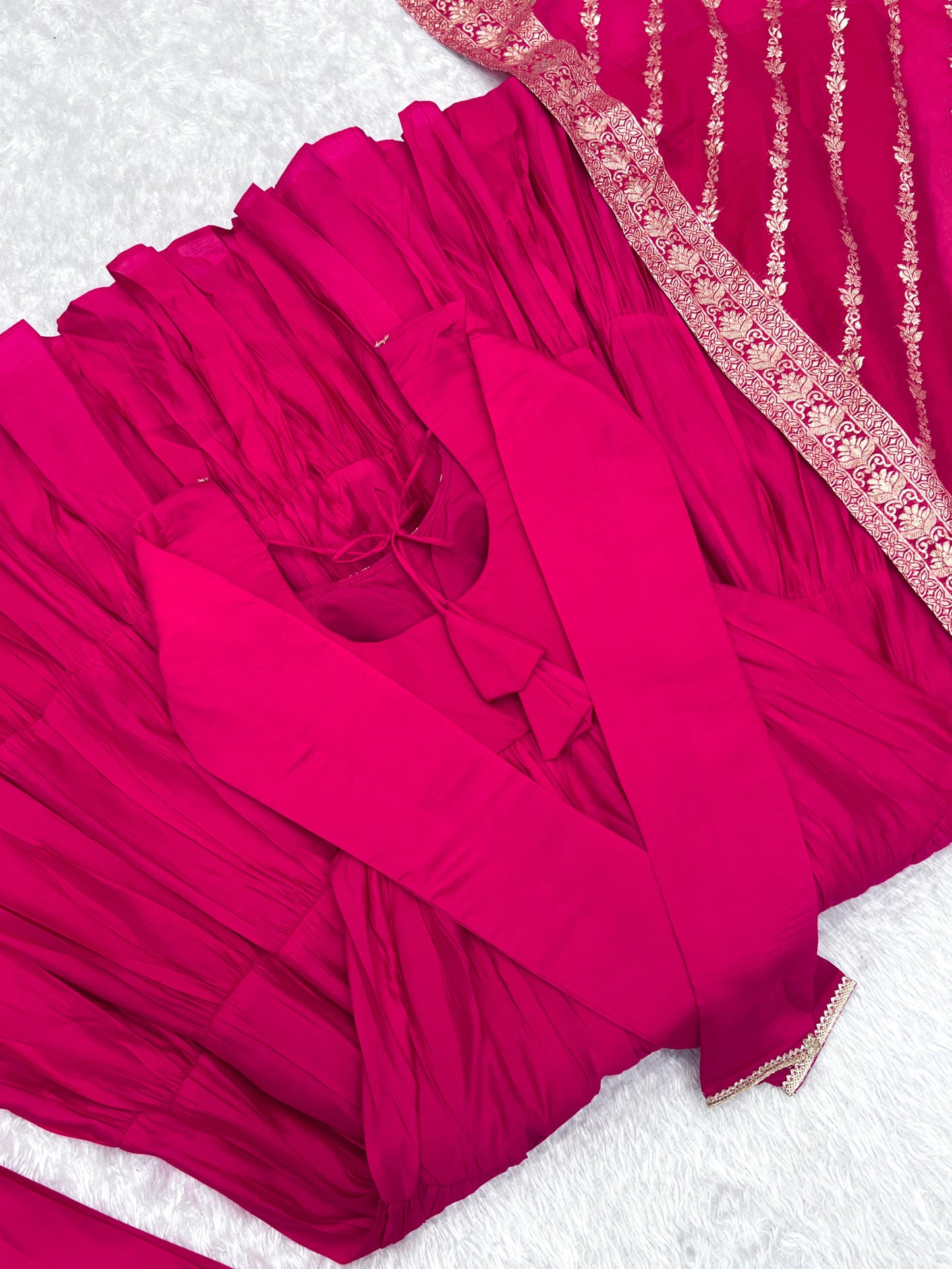 Pink Heavy Romansilk Chanderi With Yoke Lace 3pc Kurta Set