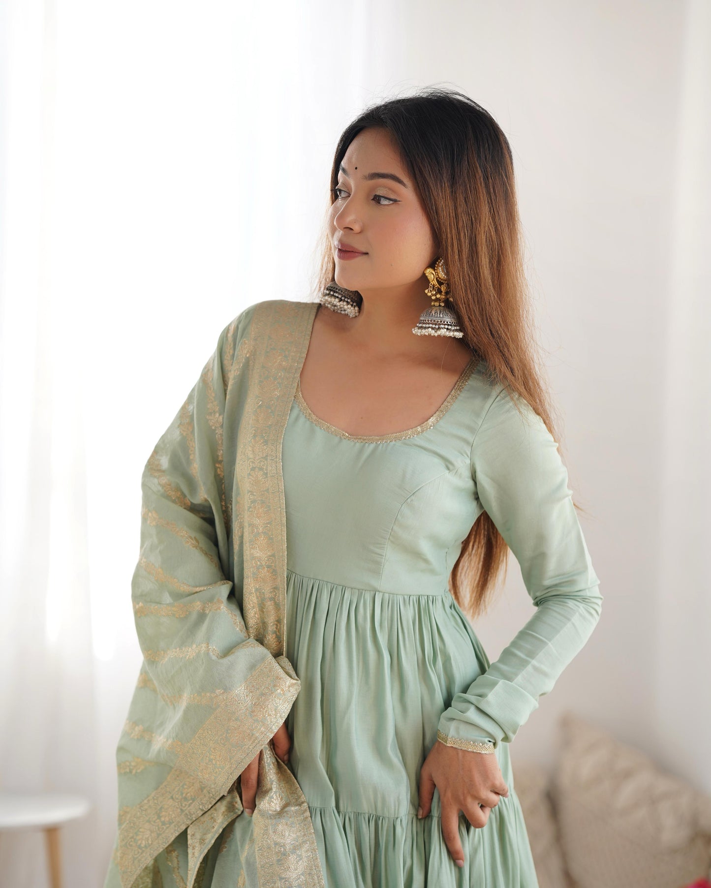 Pista Heavy Romansilk Chanderi With Yoke Lace 3pc Kurta Set