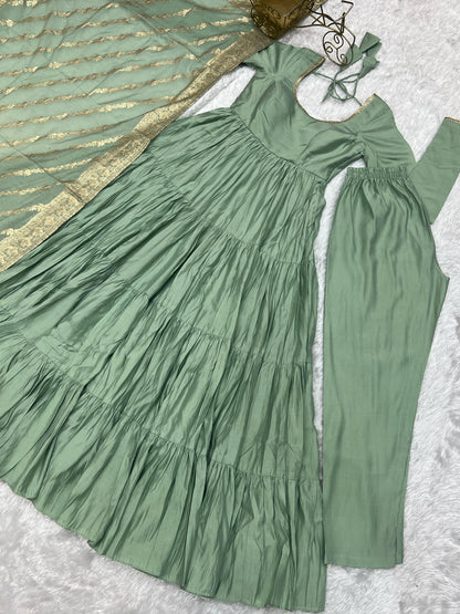 Pista Heavy Romansilk Chanderi With Yoke Lace 3pc Kurta Set