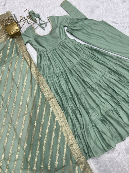 Pista Heavy Romansilk Chanderi With Yoke Lace 3pc Kurta Set