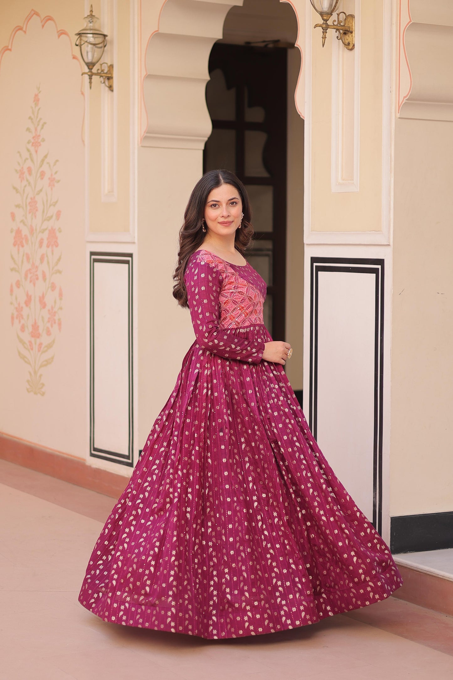 Position Print Choli with jacquard work Gown