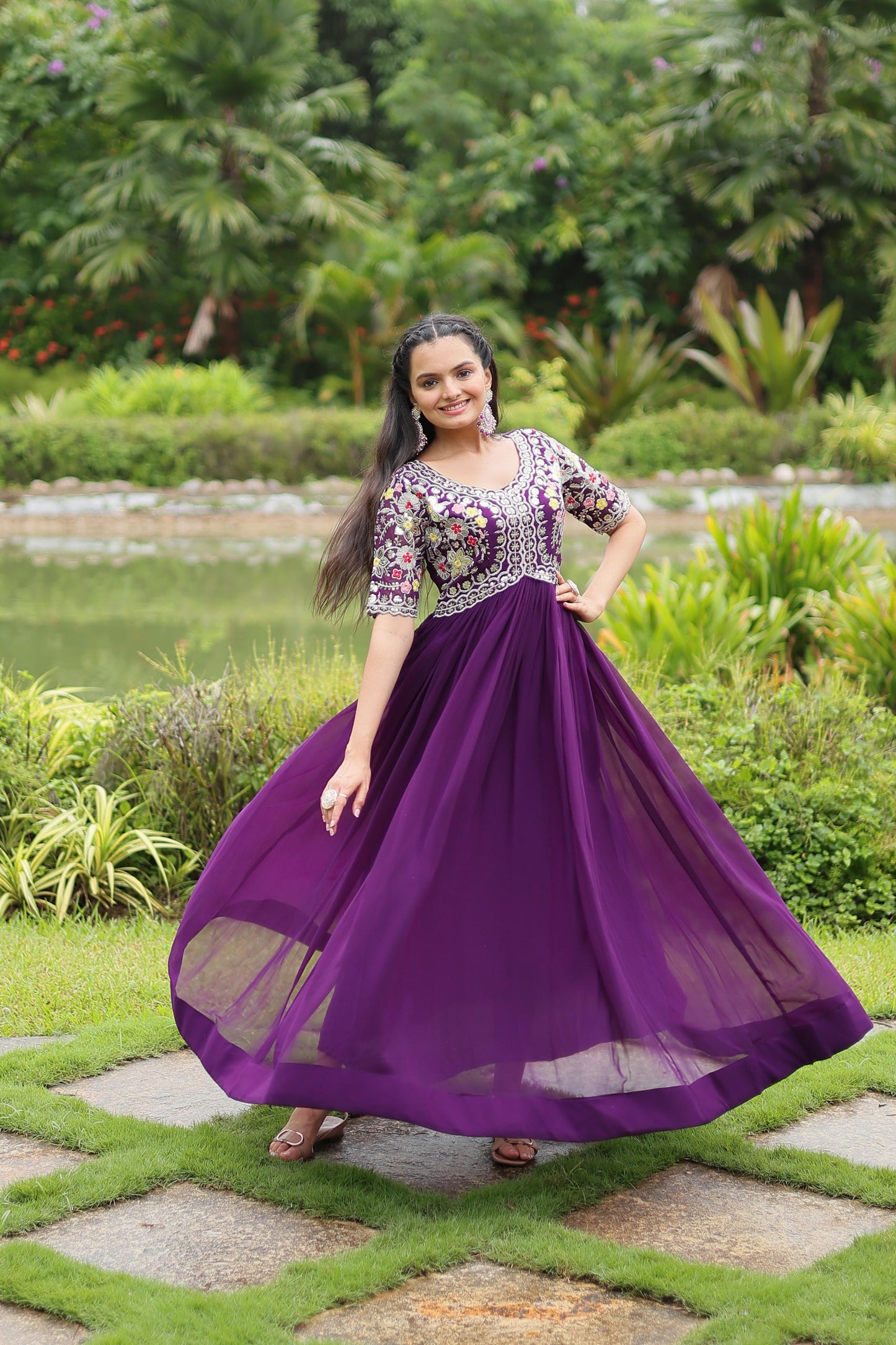 DAZZLING DIAMOND ZARI THREAD ANARKALI GOWN