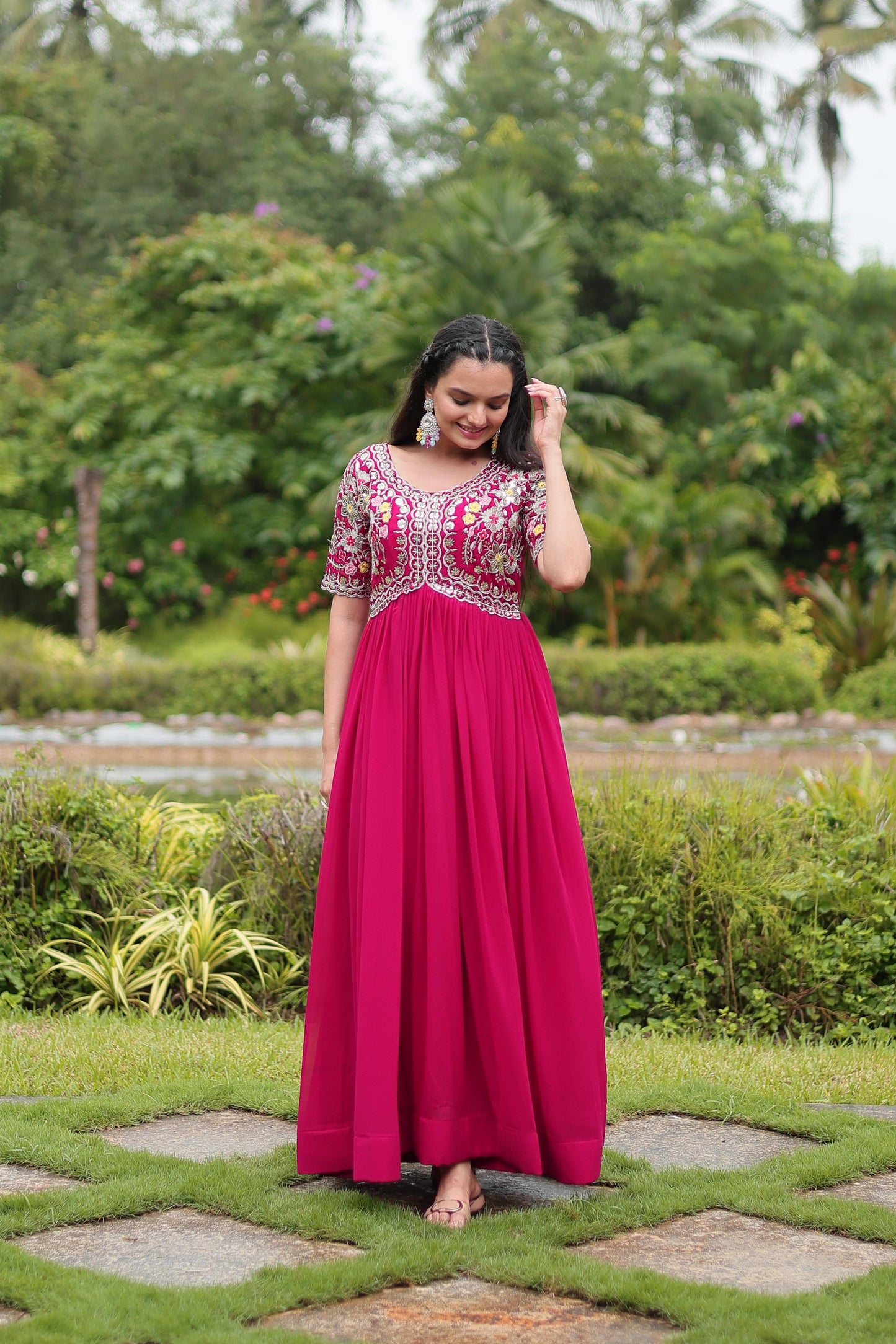 DAZZLING DIAMOND ZARI THREAD ANARKALI GOWN