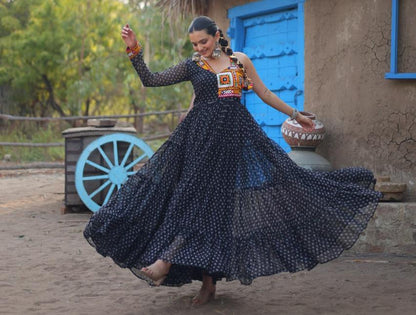 BLACK FANCY SLEEVED BANDHANI GOWN